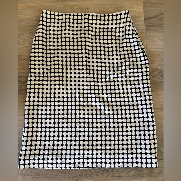Banana Republic 100% Silk Polka Dot Pencil Skirt Black & White Size 2 - Picture 1 of 7